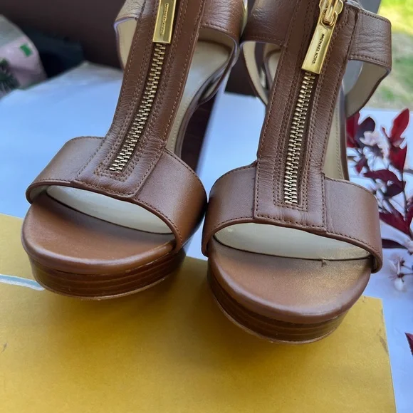 Michael Kors Brown and Gold Platform Heels - Picture 2 of 10